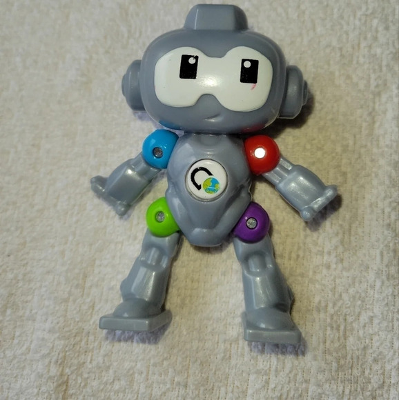 Happy  Meal Balance Bot, Darius the Showoff and LPS Owl - Picture 2 of 9